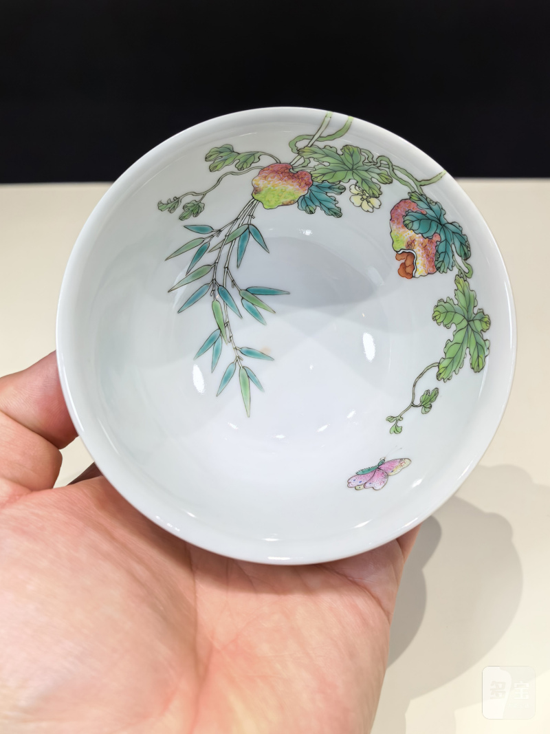 清乾隆 粉彩过枝癞瓜纹碗 - 图15